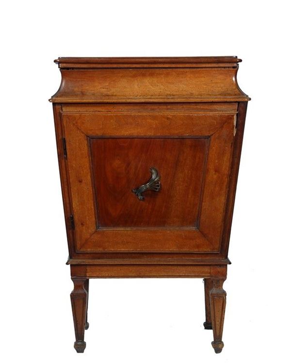 Mobile a urna   - Auction Arredi, Oggettistica e Dipinti - Galleria Pananti Casa d'Aste