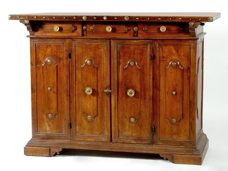 Credenza