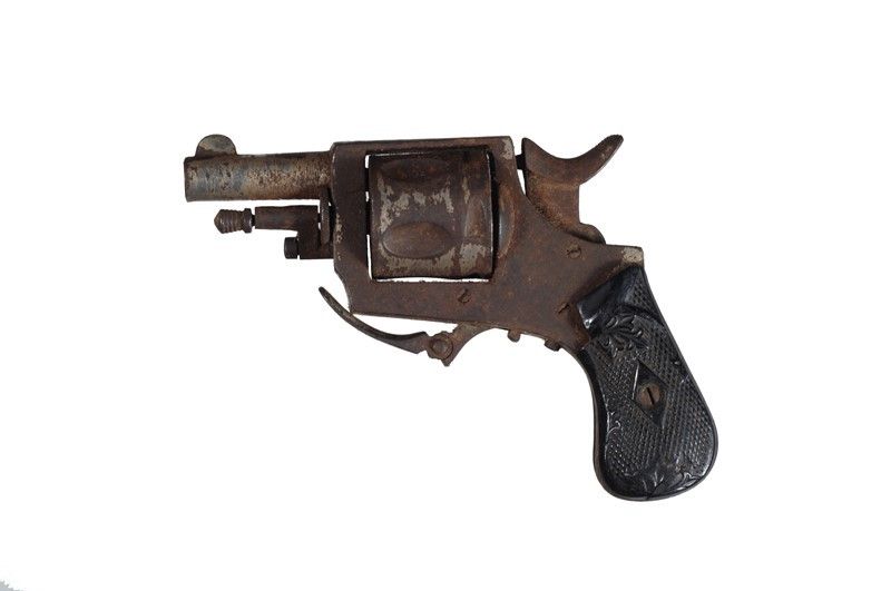 4 Revolver