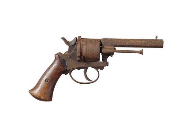 Revolver a spillo