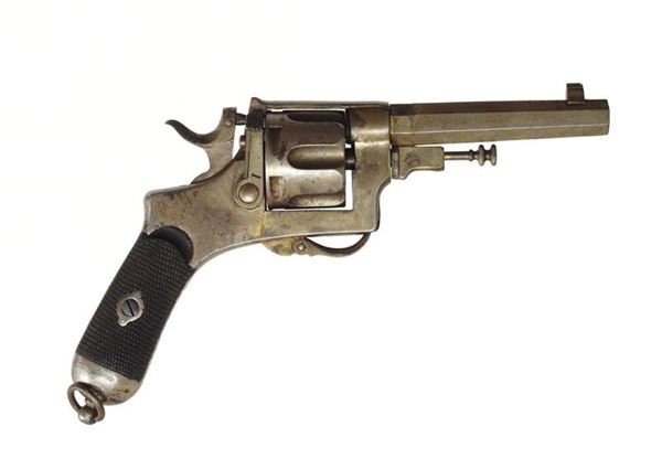 Revolver                                                                                            