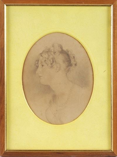 Profilo di Giovane Donna
