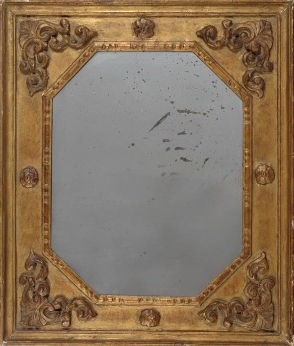 Cornice con specchio