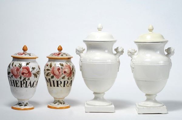 Due vasi  - Auction Arredi, Oggettistica e Dipinti - Galleria Pananti Casa d'Aste