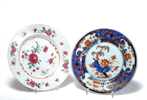 Due piatti  - Auction Arredi, Oggettistica e Dipinti - Galleria Pananti Casa d'Aste