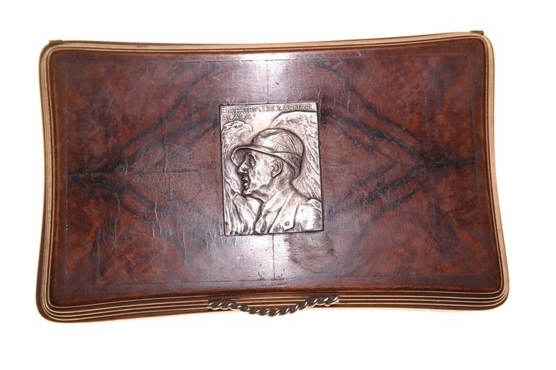 Scatola Dannunziana