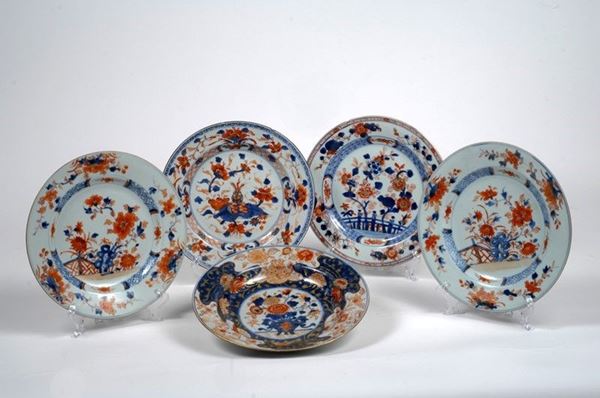 Cinque piatti  - Asta ARTE ORIENTALE - Galleria Pananti Casa d'Aste