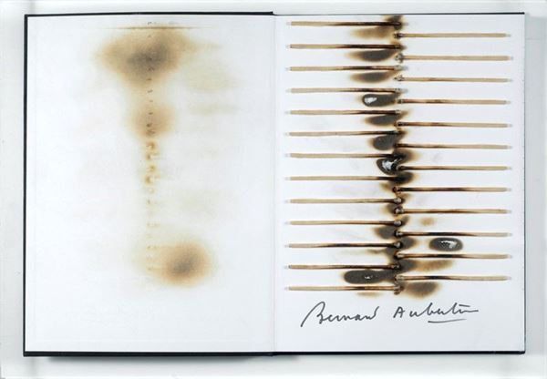 Bernard Aubertin : Il fuoco e il rosso  - Combustione su libro  - Asta Arte Moderna e Contemporanea - III - Galleria Pananti Casa d'Aste