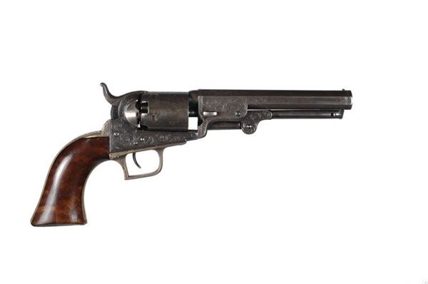 Revolver ad Avancarica                                                                              