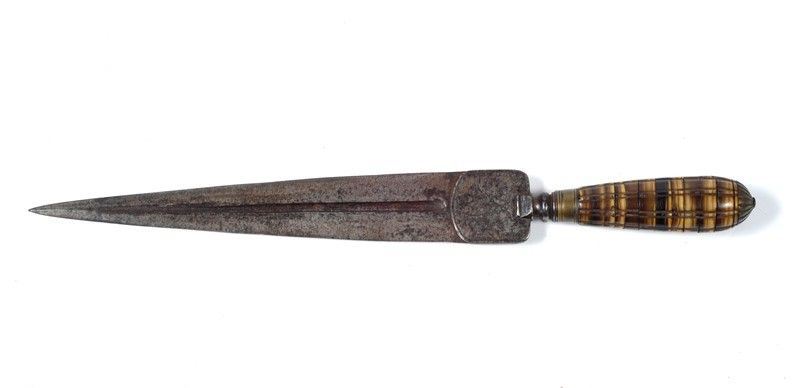 Coltello a Doppio Filo