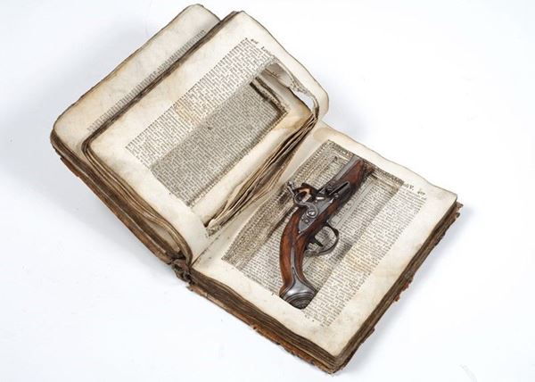 Pistola a pietra focaia                                                                             