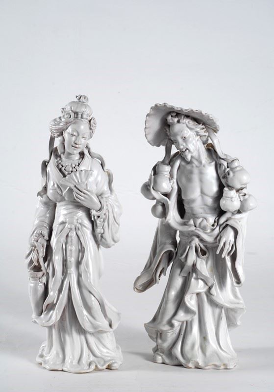 Coppia di sculture in porcellana orientali