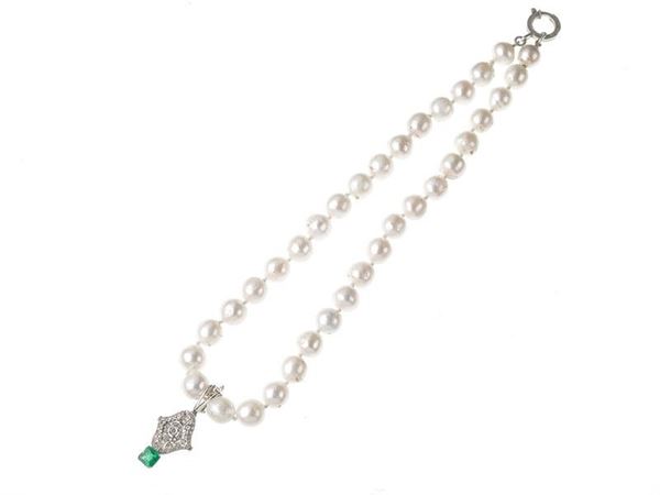 Collana perle, brillanti e smeraldi