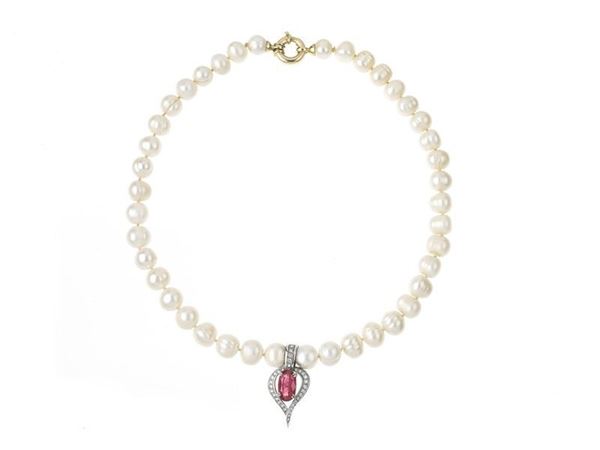 Collana perle, brillanti e rubini