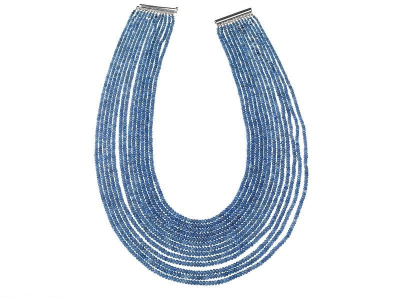 Collana con Zaffiri Sfaccettati con Fermatura in Oro Bianco
