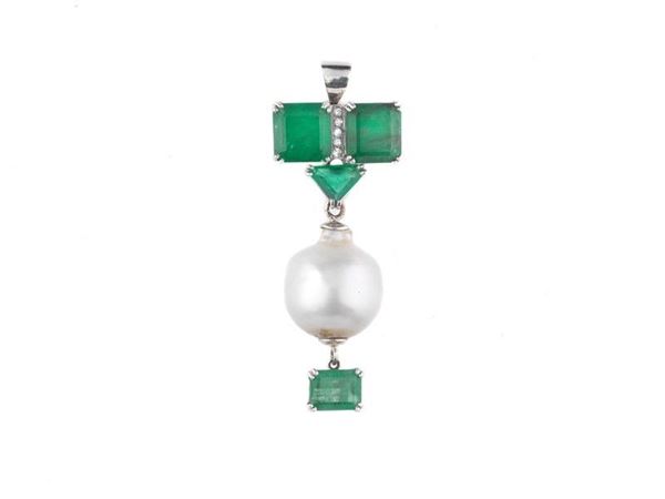 Pendente smeraldi, brillanti e perla scaramazza  - Asta Gioielli, Antiquariato - I - Galleria Pananti Casa d'Aste