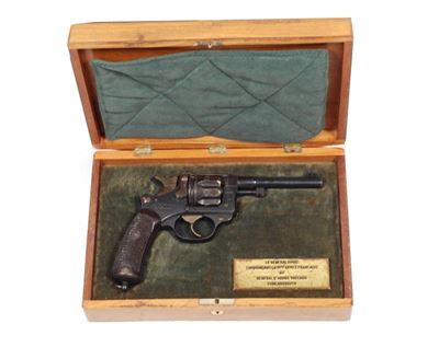 Revolver Francese di Ordinanza