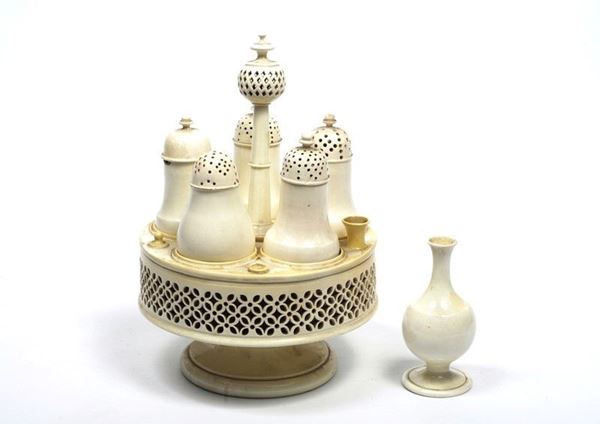 Oliera   - Asta Arredi, Oggettistica e Dipinti - Galleria Pananti Casa d'Aste