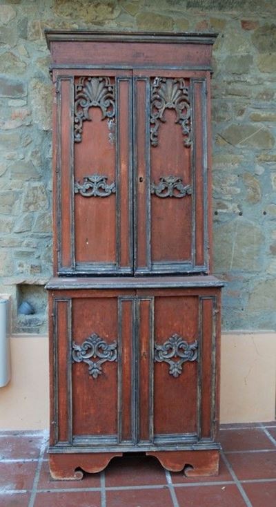 Credenza a Due Corpi