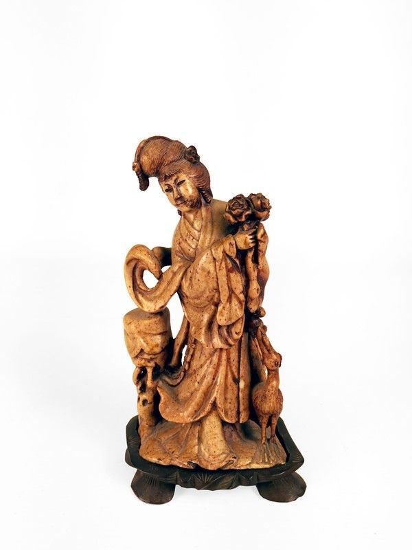 Dama