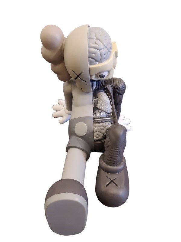 Kaws (brian Donnelly) - Sitting