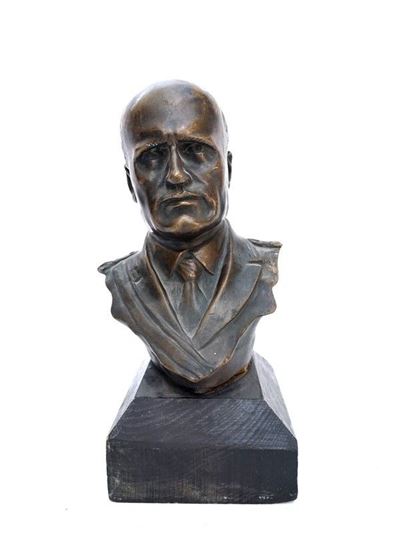 Busto di Mussolini