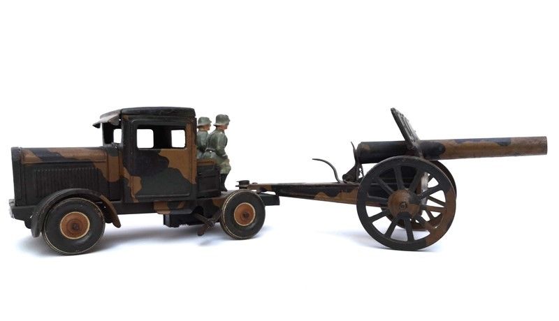 Carro Lutwaffe con Cannone e Figure