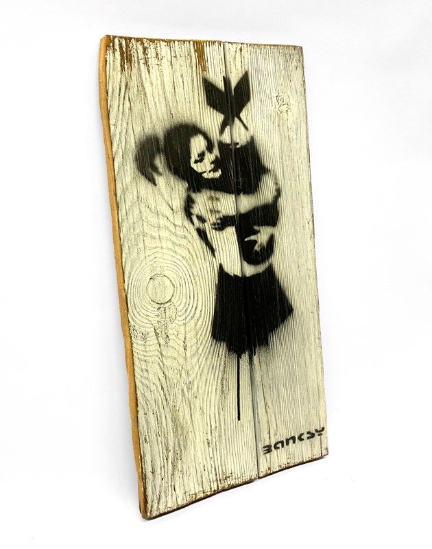 Banksy - Hugger Bomb