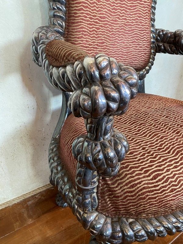 Trono Decò