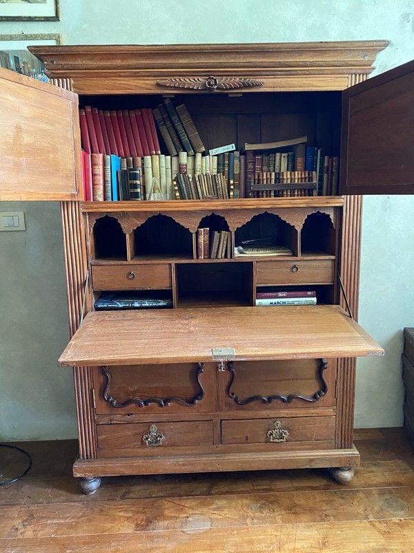 Secretaire