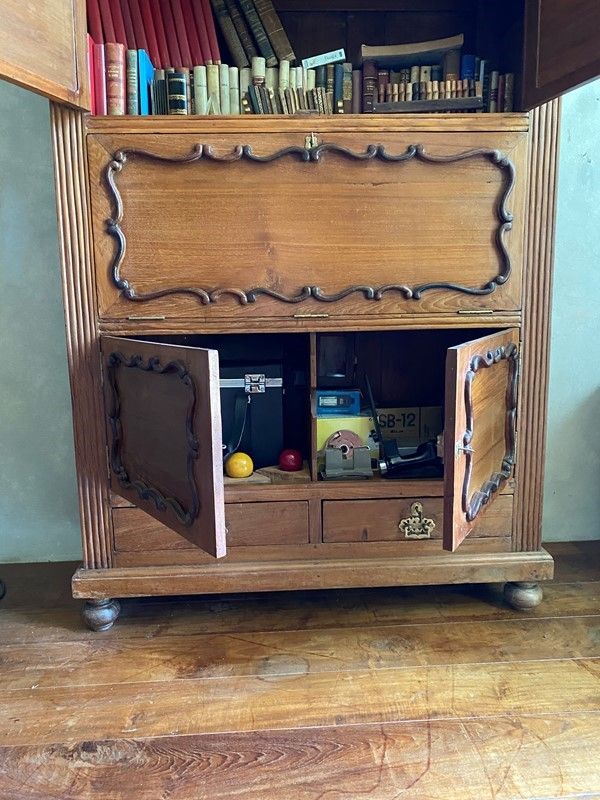 Secretaire