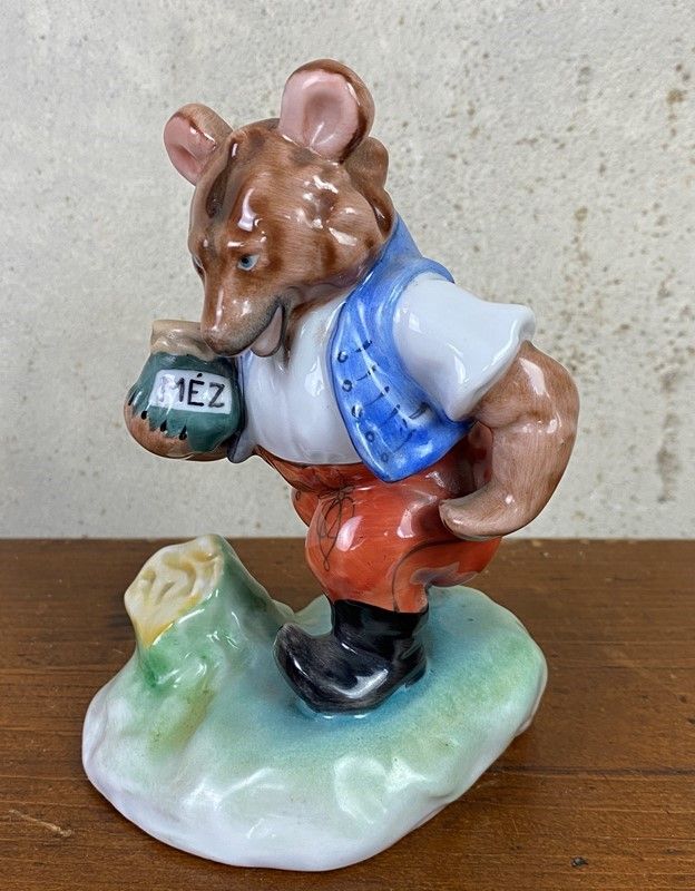 Orso con Barattolo di Miele