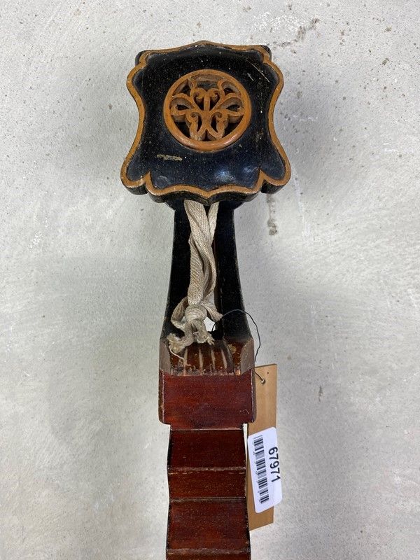 Mandola Giapponese
