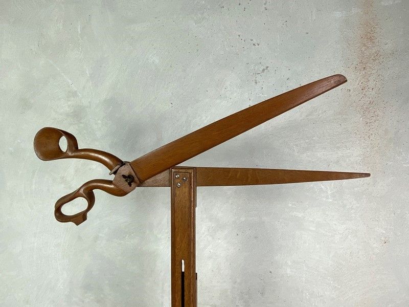 Stand