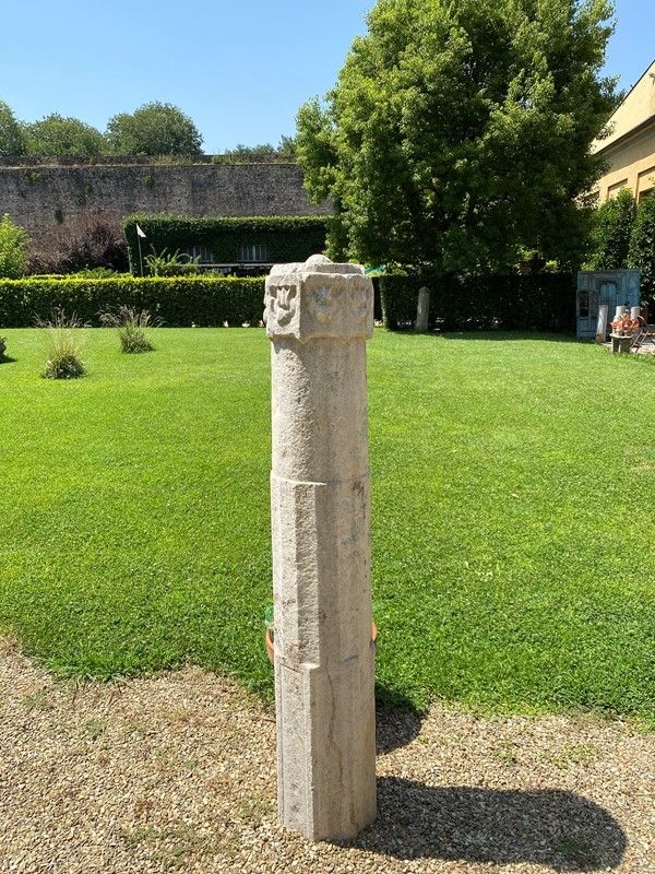 Coppia di Colonne