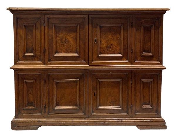Credenza 