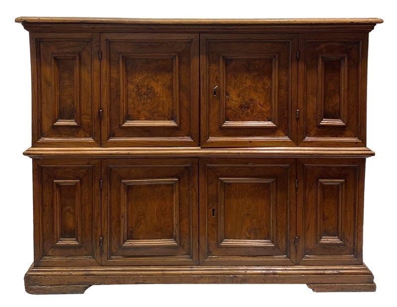 Credenza