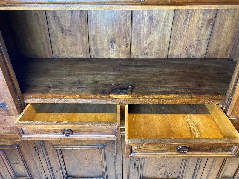 Credenza