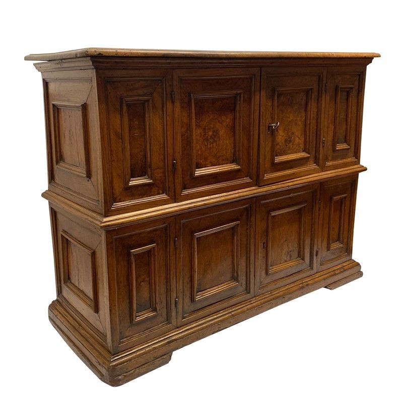 Credenza