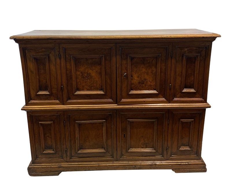 Credenza