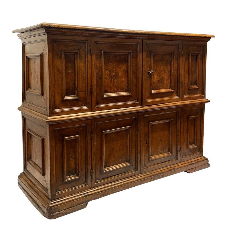 Credenza