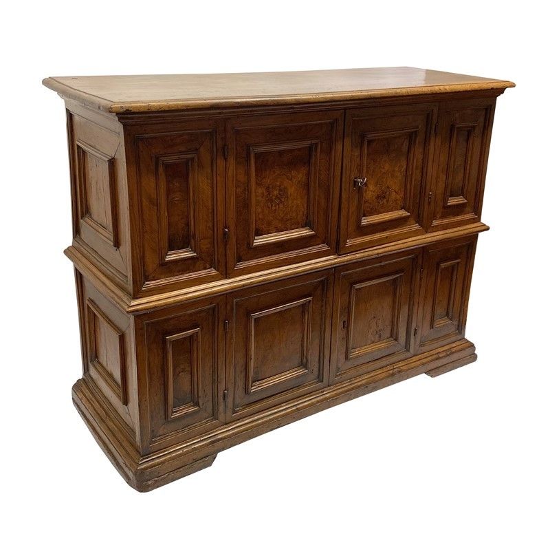 Credenza