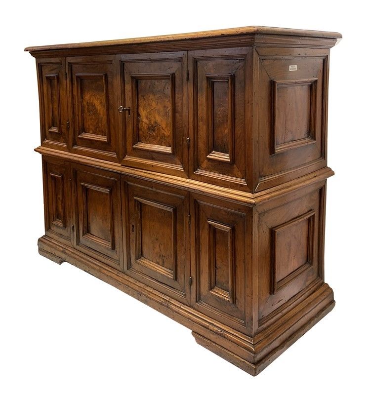 Credenza