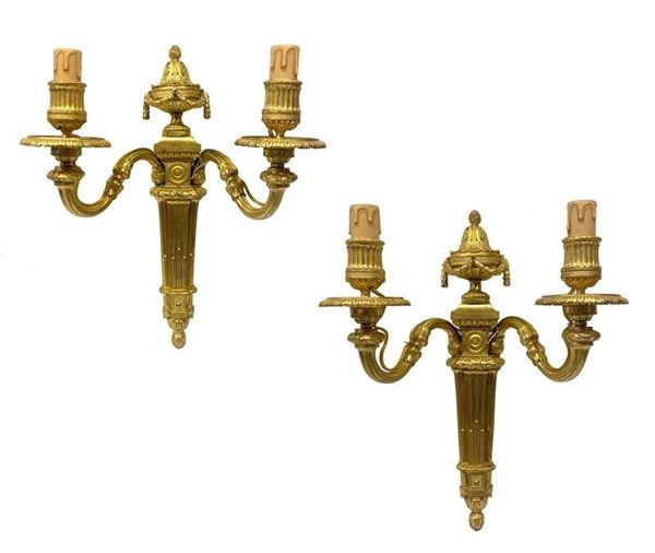 Coppia di appliques