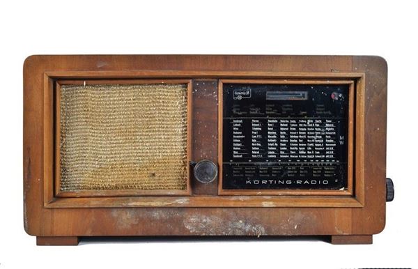 Clan Speciaal Afdeling Radio Korting - Auction Una collezione di radio - Galleria Pananti Casa  d'Aste