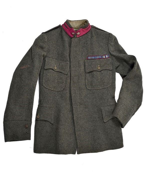 Jacket Mod. 1909 for Lieutenant of the Bersaglieri Arditi  - Auction Antique Arms & Militaria - Galleria Pananti Casa d'Aste