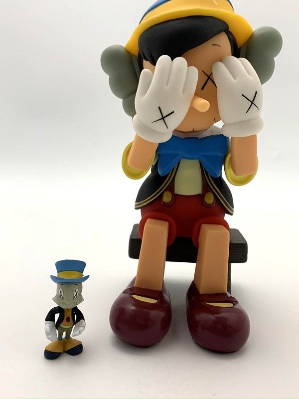 Kaws (brian Donnelly) - Pinocchio & Jimmy Cricket Figures