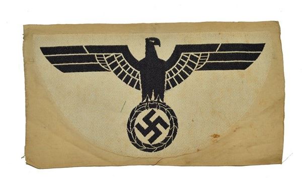 Aquila per maglia sportiva della Wehrmacht  - Asta Armi antiche e Militaria - Galleria Pananti Casa d'Aste