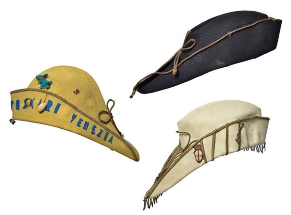 Tre cappelli universitari del G.U.F.
