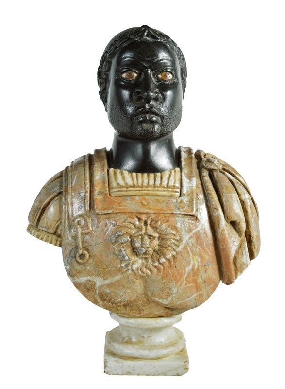 Anonimo, XIX sec. : Busto di Moro  - Scultura in breccia, marmo nero del Belgio e marmo bianco  - Asta ANTIQUARIATO, AUTORI DEL XIX E XX SEC - II - Galleria Pananti Casa d'Aste